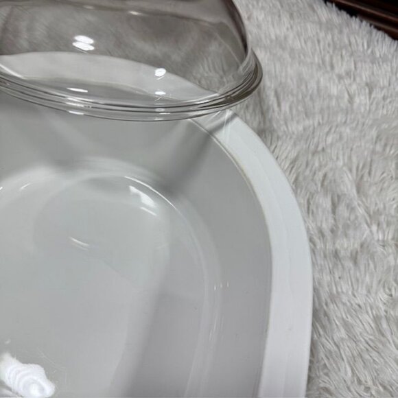 Vintage CorningWare French White Oval 2.5qt Baking Dish with Lid C-225-B - Picture 9 of 14